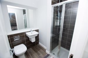 Ensuite- click for photo gallery